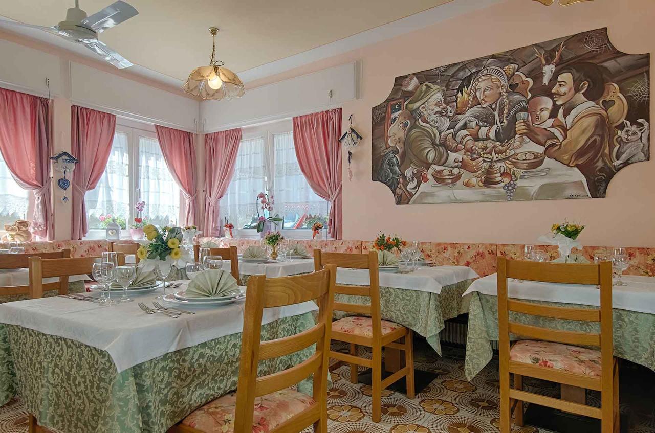 Hotel Aurora Rocca Pietore Exterior photo
