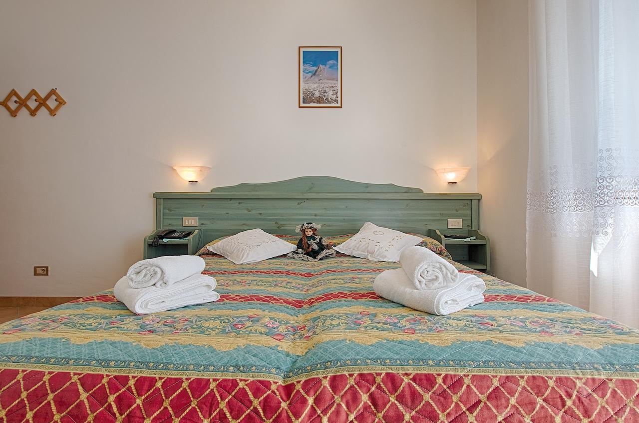 Hotel Aurora Rocca Pietore Exterior photo